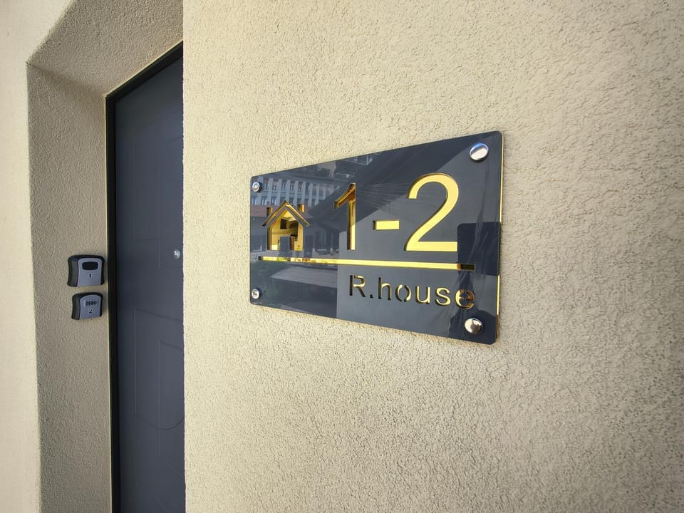 RHouse Apartment in Rho