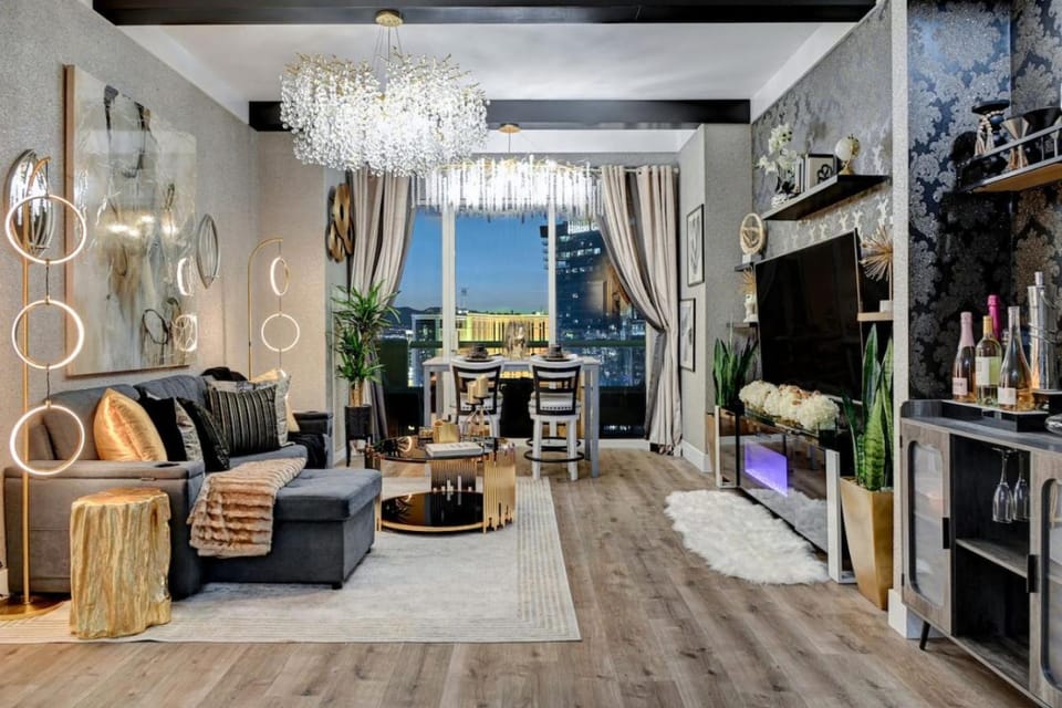Luxury 34th Floor Penthouse On LV Strip Apartment hotel in Las Vegas Strip
