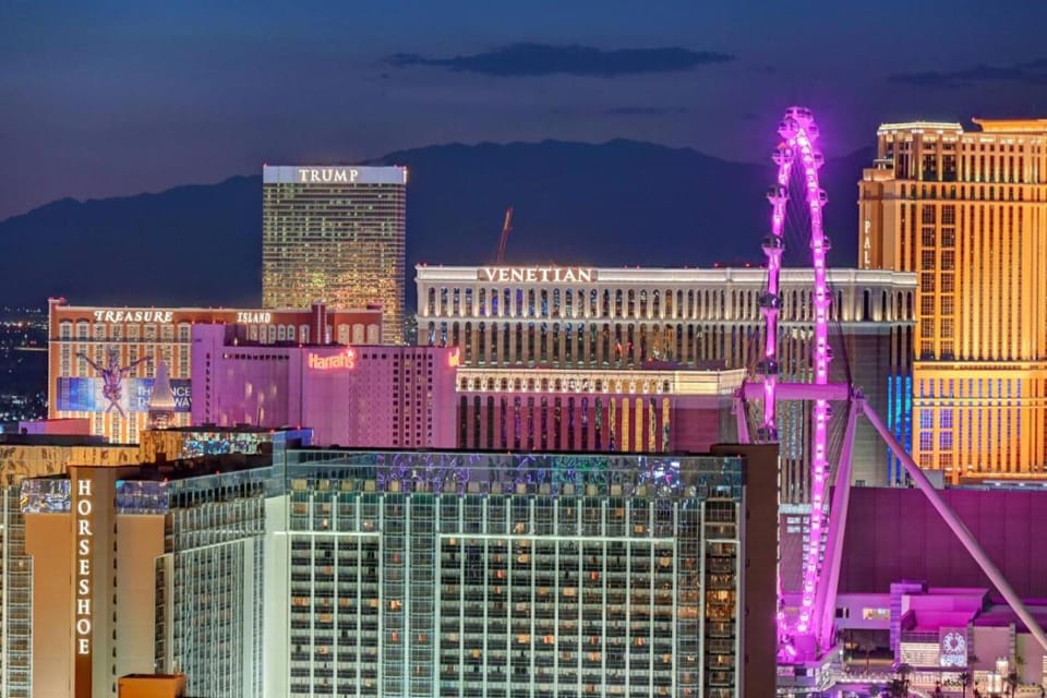 Luxury 34th Floor Penthouse On LV Strip Apartment hotel in Las Vegas Strip
