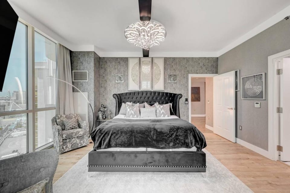 Luxury 34th Floor Penthouse On LV Strip Apartment hotel in Las Vegas Strip