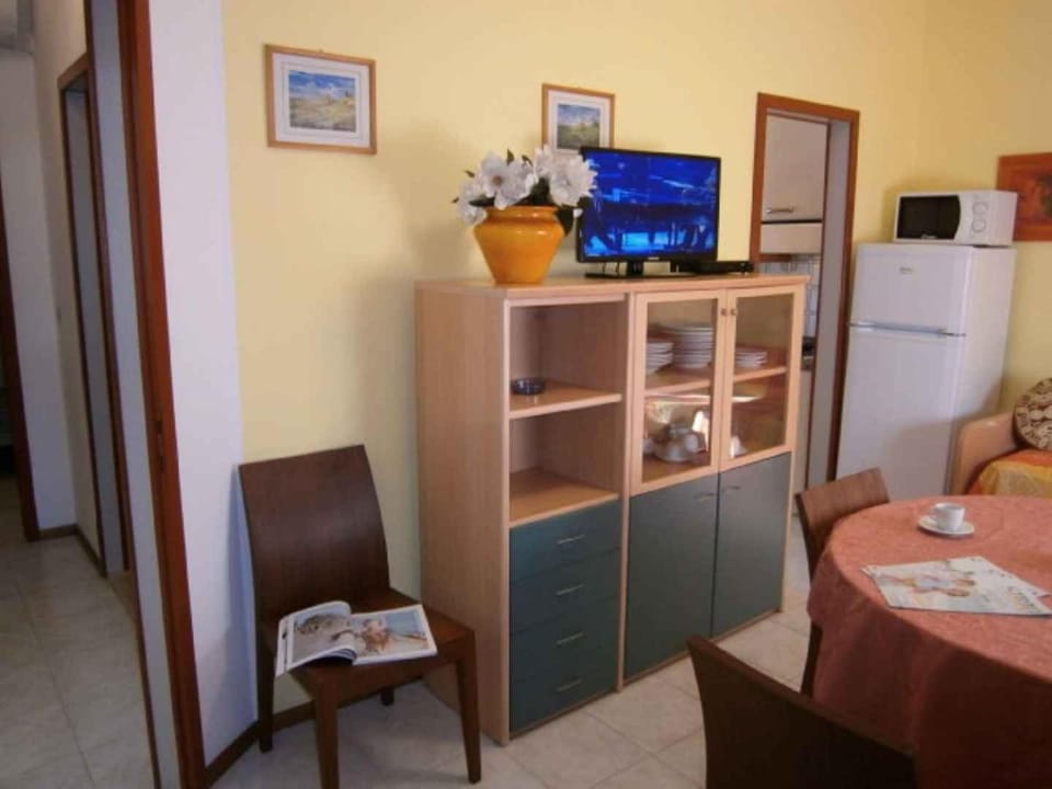 TV and multimedia, Lounge or bar, Dining area