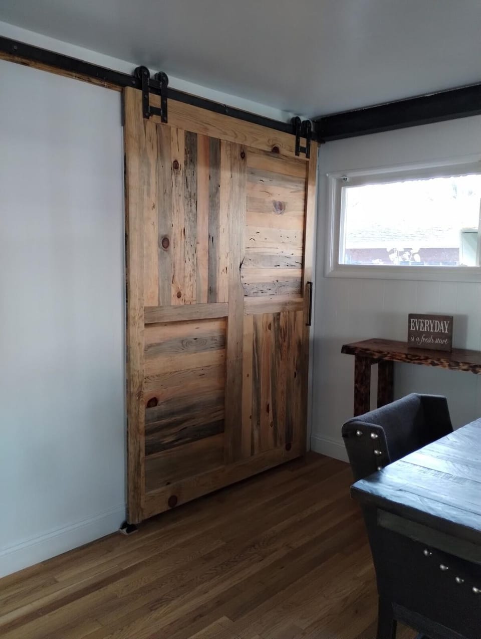 Quiet Modern Stay Near SeaTac & Hospitals House in Des Moines