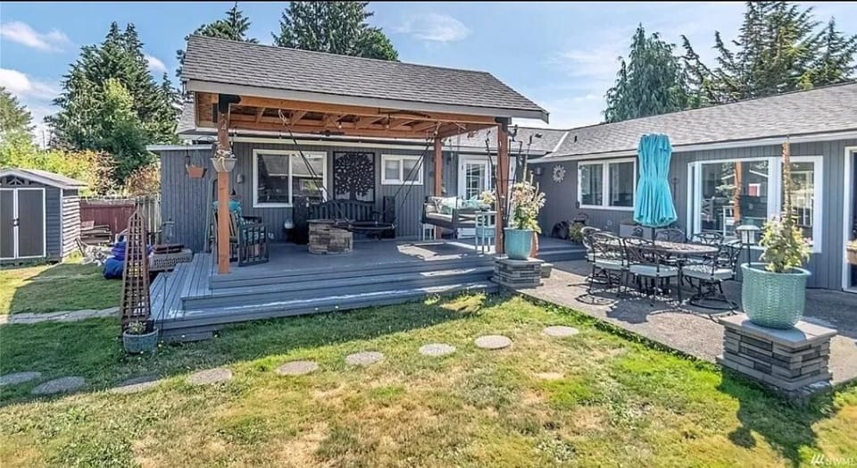 Quiet Modern Stay Near SeaTac & Hospitals House in Des Moines