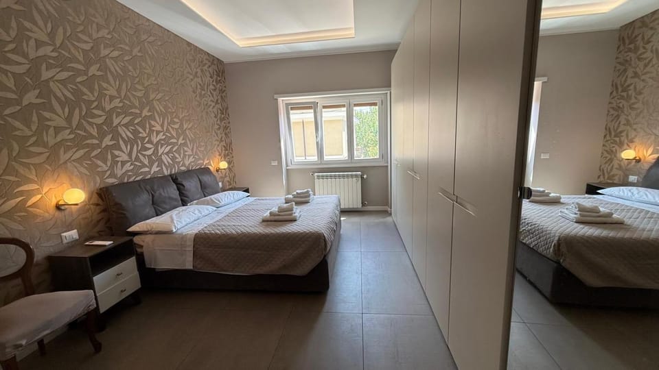 Bed, Bedroom, wardrobe