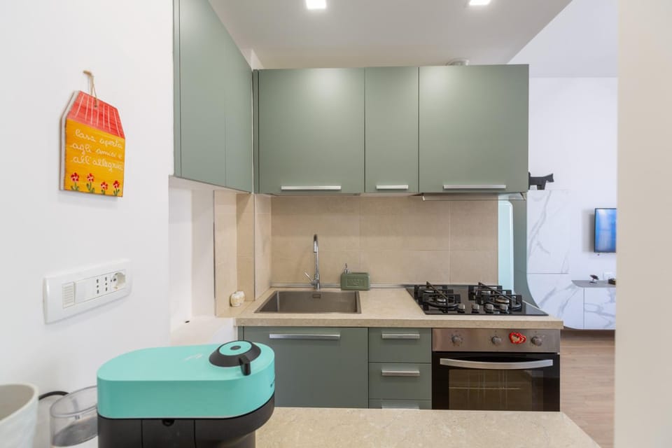 Charming Little Gem with Mountain Views in Rapallo Apartment in Rapallo