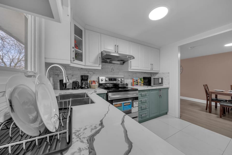 Kitchen or kitchenette, oven, stove, toaster