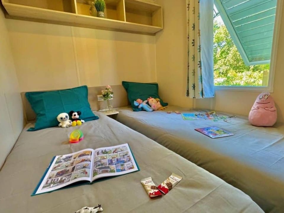 Cottage avec terrasse - 8 pers. - API-1-52-2214 Campground/ 
RV Resort in Nouvelle-Aquitaine