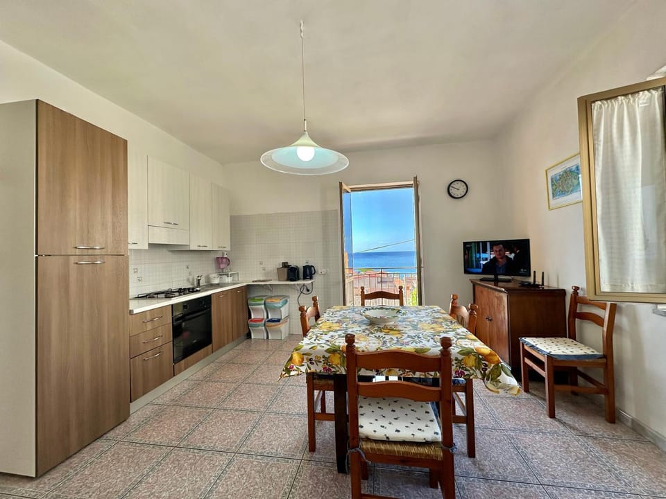 Peppino a Mare 2, nel cuore di Murrotto Apartment in Calabria