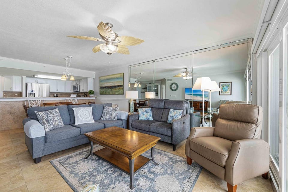 Islander E 7011 Stunning oceanfront condo with pool & gym access House in Okaloosa Island