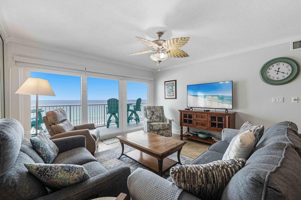 Islander E 7011 Stunning oceanfront condo with pool & gym access House in Okaloosa Island