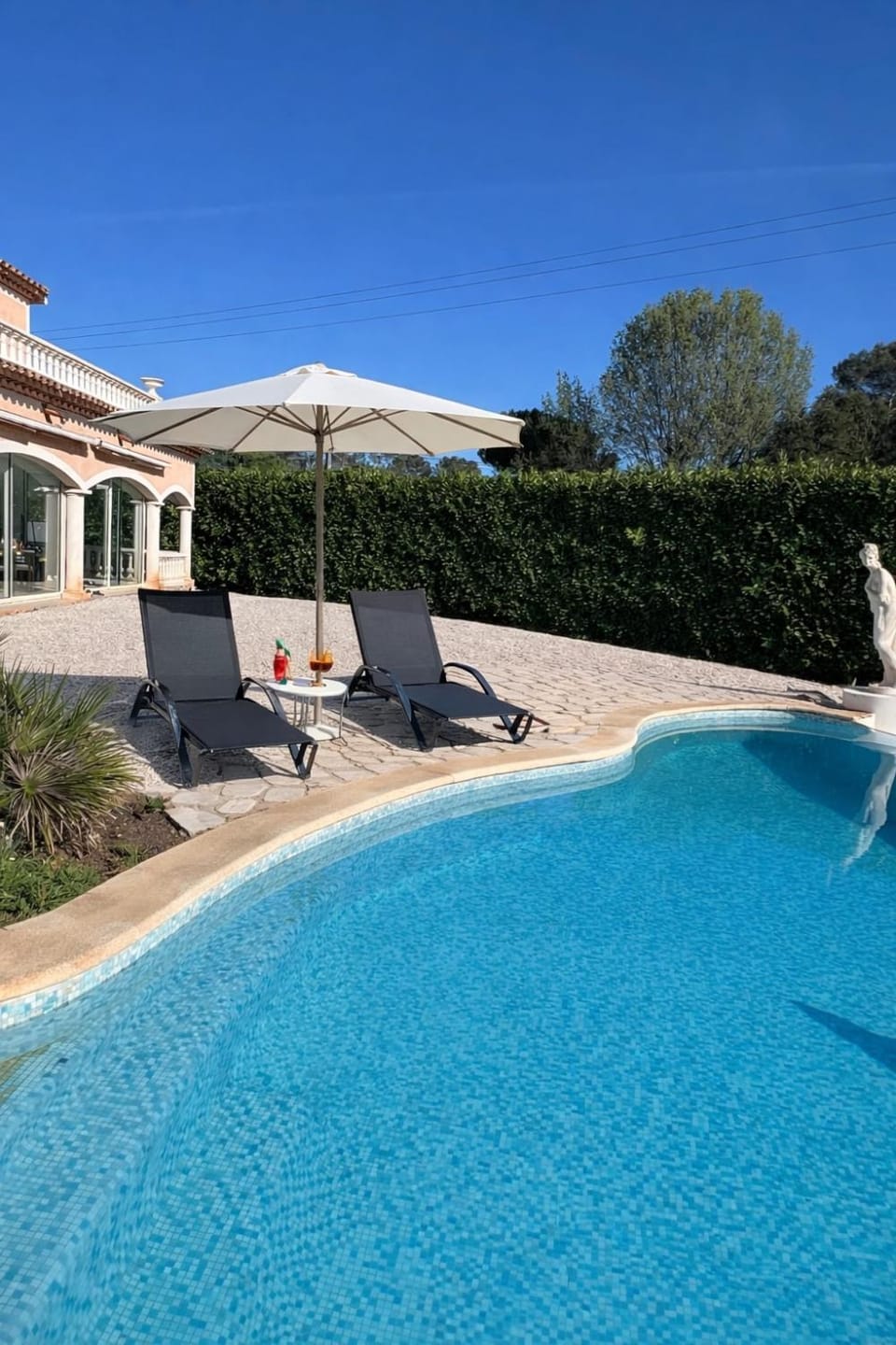 Exceptional villa Pool & large garden Villa in Roquefort-les-Pins