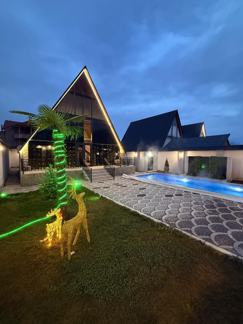 Property building, Pool view