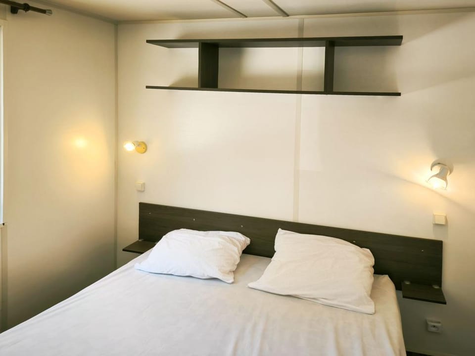 Mobil-home avec clim - 4 pers. - API-1-52-2620 Campground/ 
RV Resort in Grand Est