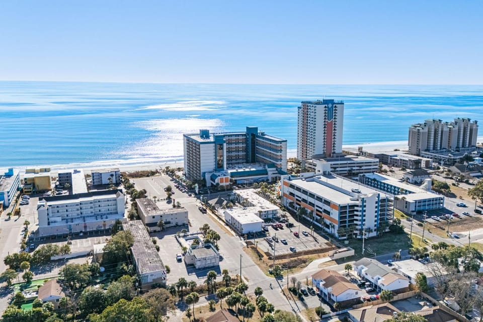 Landmark Resort Ocean View Beach Pools Villa House in Myrtle Beach