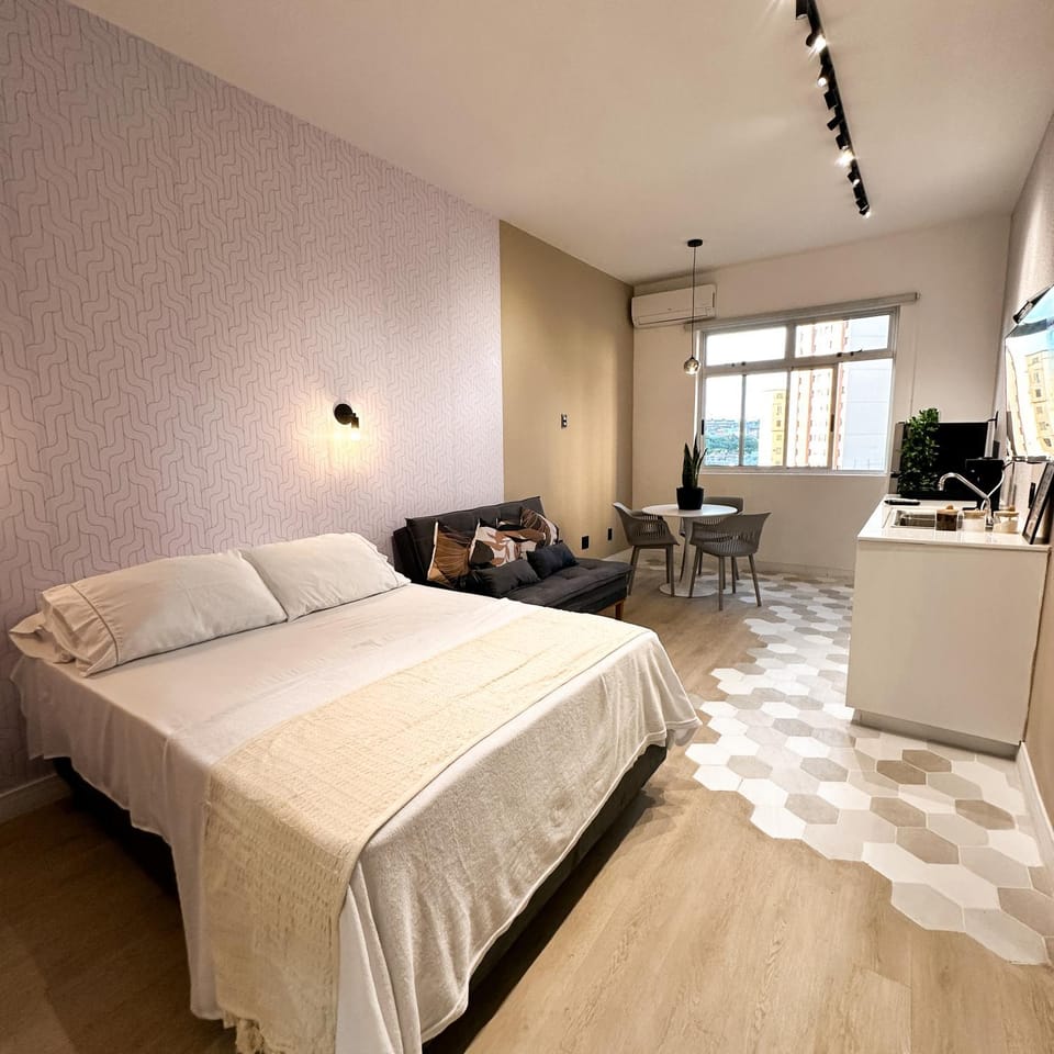 Bed, Seating area, Bedroom