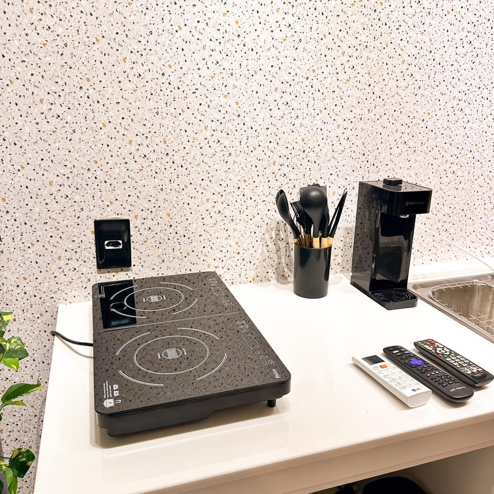 Coffee/tea facilities, Kitchen or kitchenette