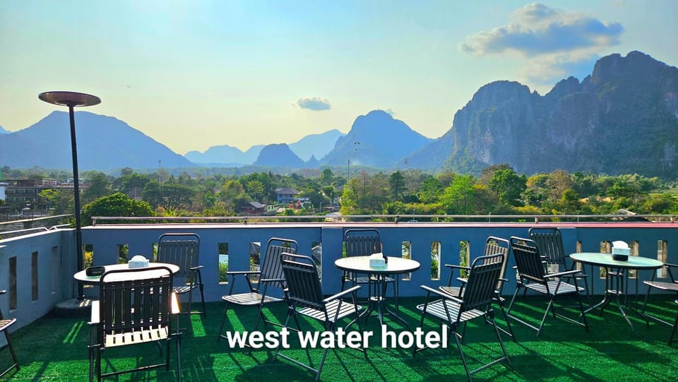 Nearby landmark, Natural landscape, View (from property/room), Balcony/Terrace, Mountain view