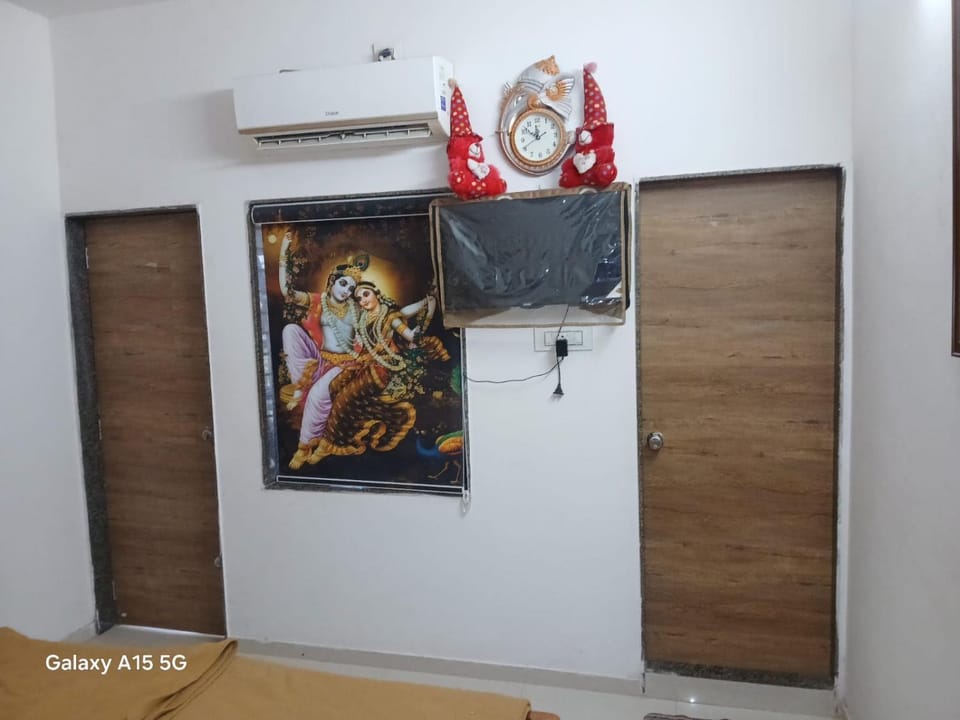 Radhe Radhe Homestay Vacation rental in Gujarat