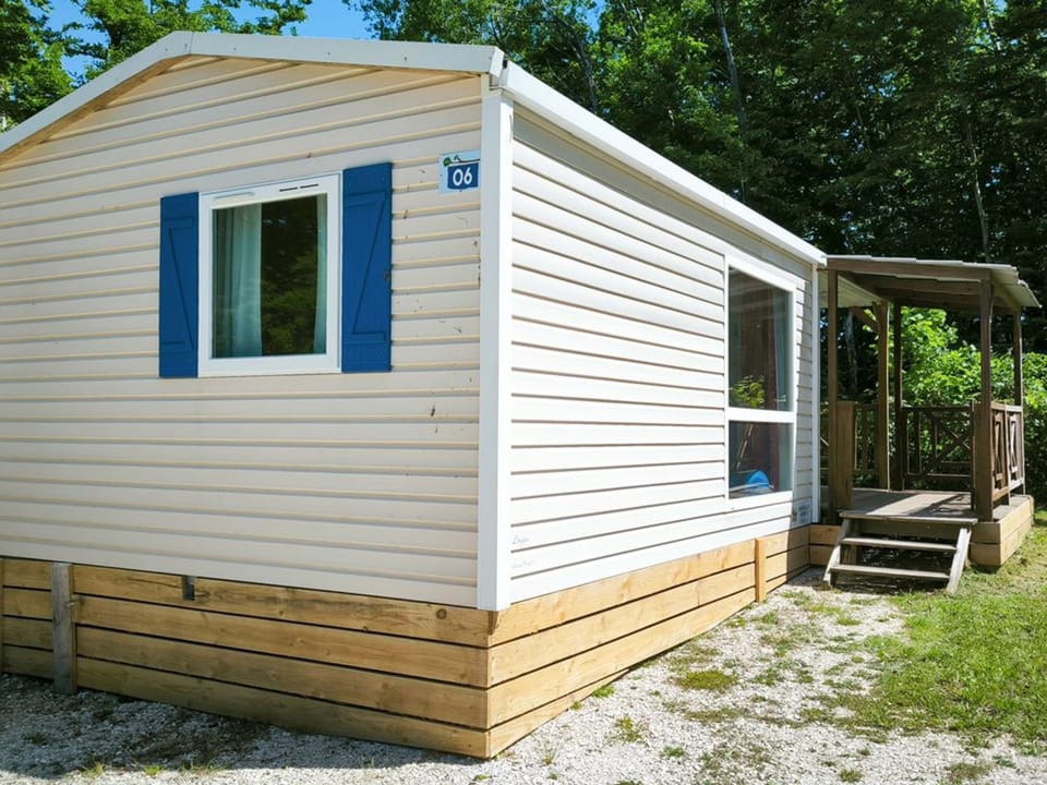 Mobil home, animaux admis - 4 pers. - API-1-52-2665 Campground/ 
RV Resort in Grand Est