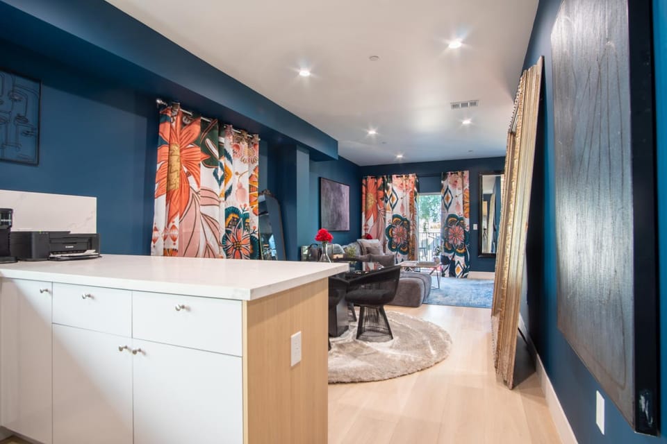 Miel Dore at Case Collective Vacation rental in North Hollywood