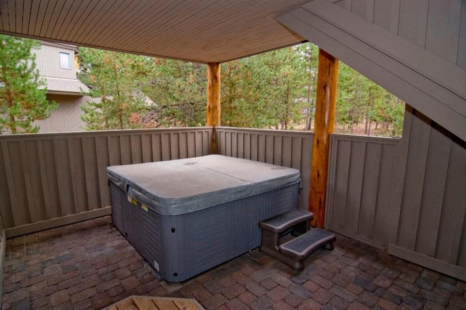20 White Elm Lane House in Sunriver