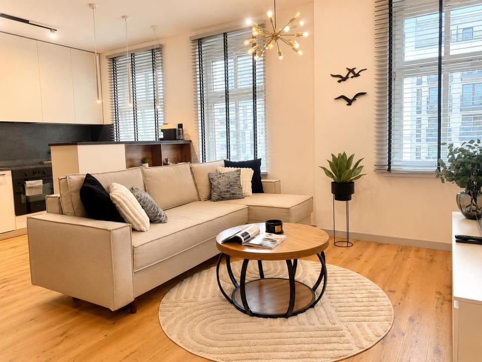 Homely Jezyce Apartment, free parking, self check in Apartment in Poznan