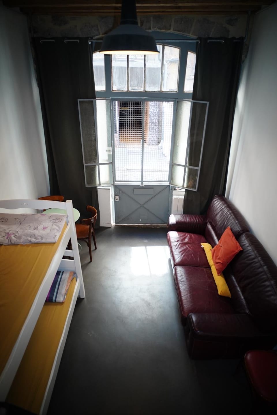 Bed, Living room, Photo of the whole room, Seating area, Bedroom