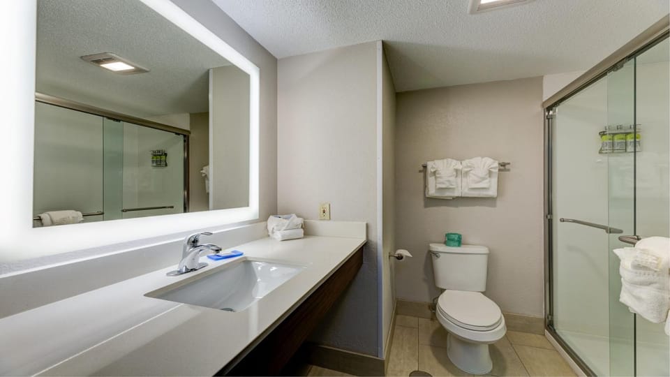 Holiday Inn Express & Suites Ashtabula-Geneva by IHG Hotel in Lake Erie