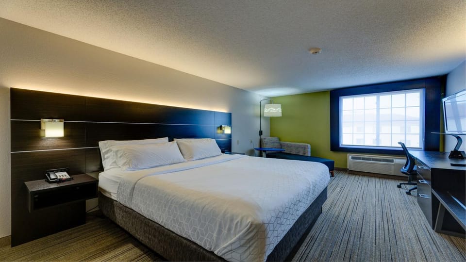 Holiday Inn Express & Suites Ashtabula-Geneva by IHG Hotel in Lake Erie