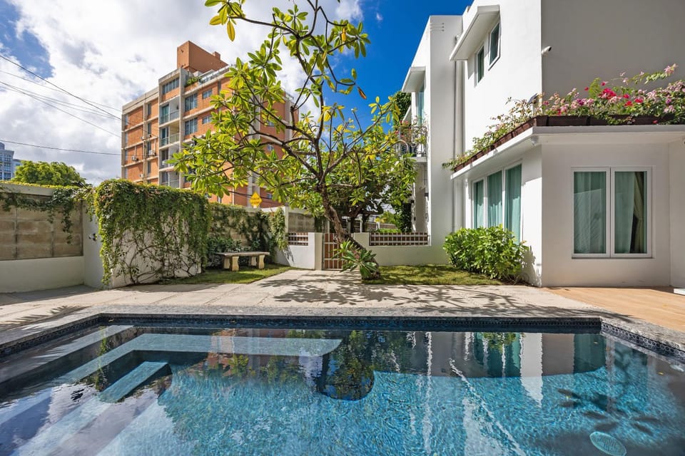 Property building, Swimming pool