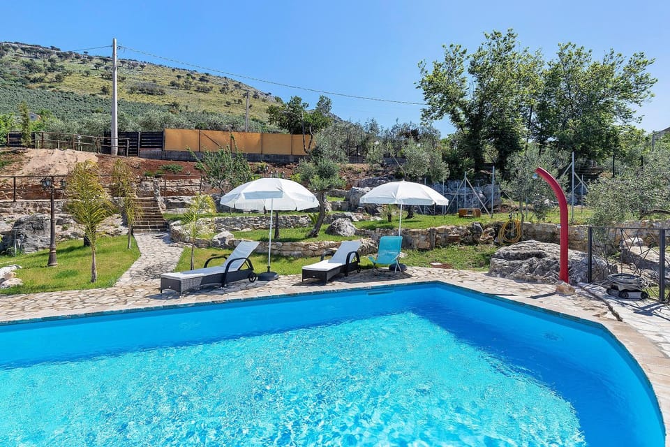 Villa Luisana con Piscina e Vista Villa in Lazio