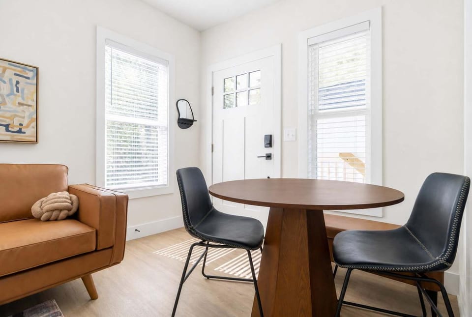 The Grove Collection Vibe Durham Apartment in Durham