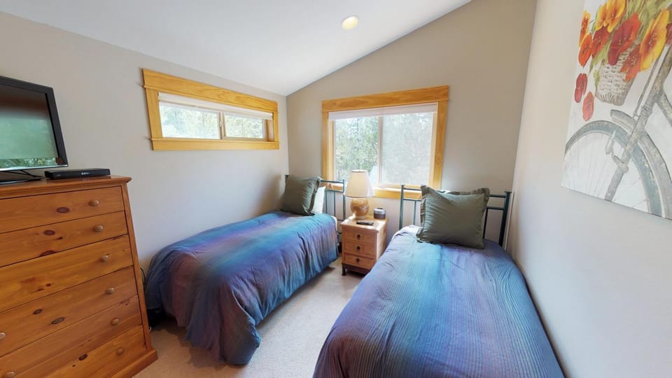 2 Pine Ridge Lane House in Sunriver