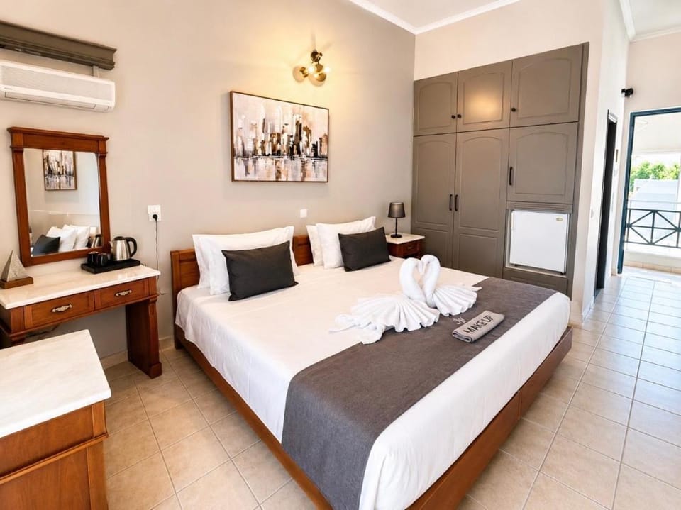 Ionian Hospitality Hotel - Fully Renovated - Seafront Hotel in Lefkada, Lefkada Municipality, Greece