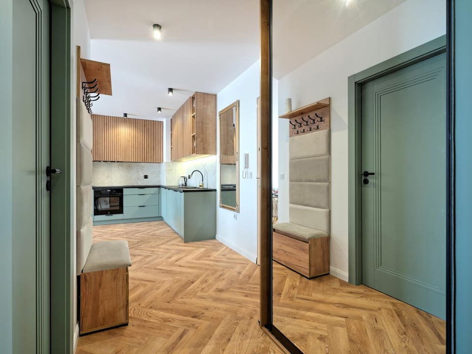 Facade/entrance, Kitchen or kitchenette