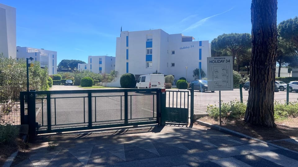 Property building, Parking