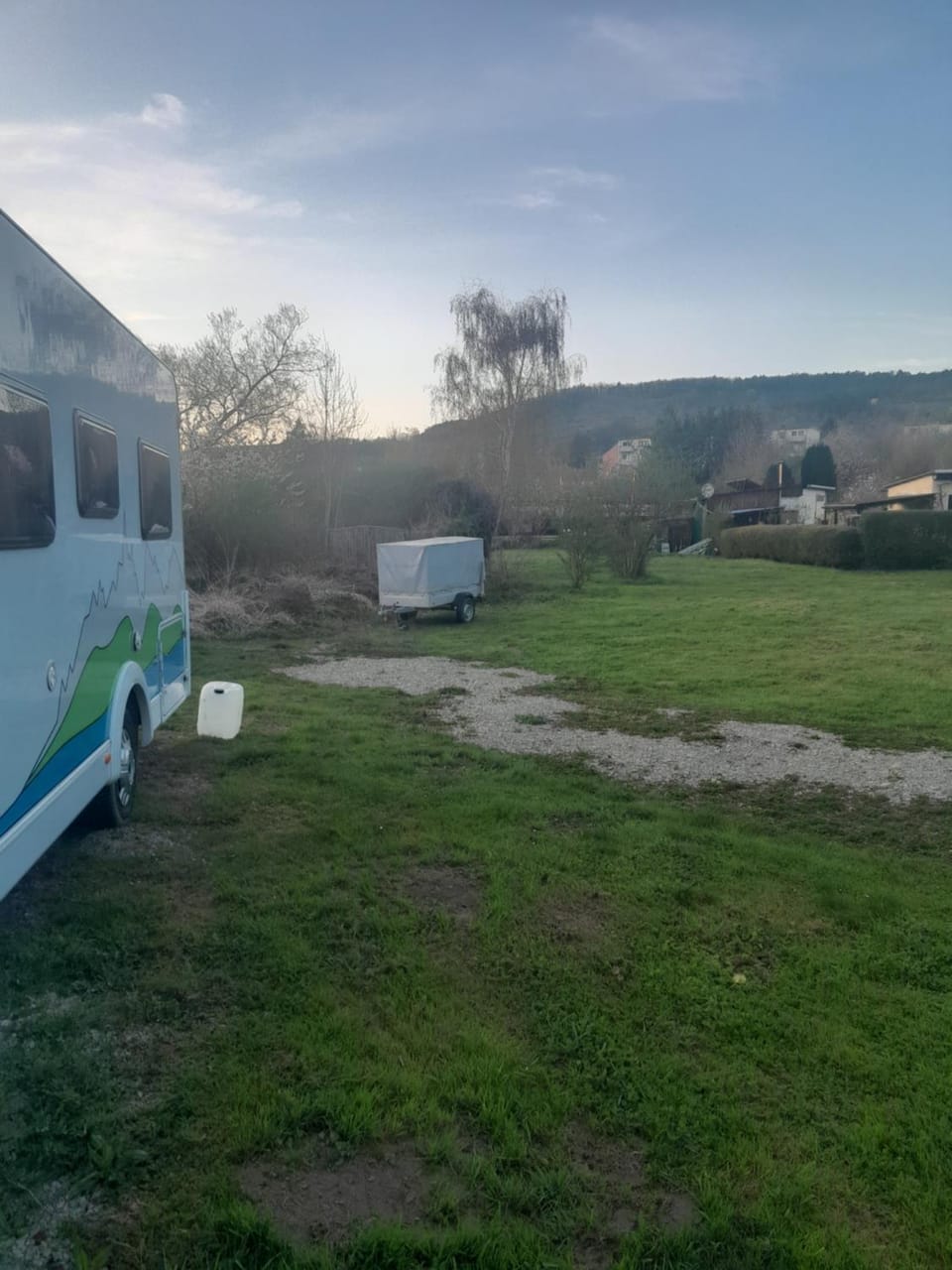 Camping in absoluter alleinlage mit Angelplatz Campground/ 
RV Resort in Eisenach