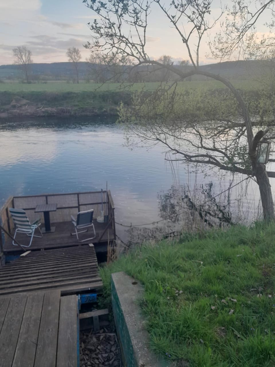 Camping in absoluter alleinlage mit Angelplatz Campground/ 
RV Resort in Eisenach