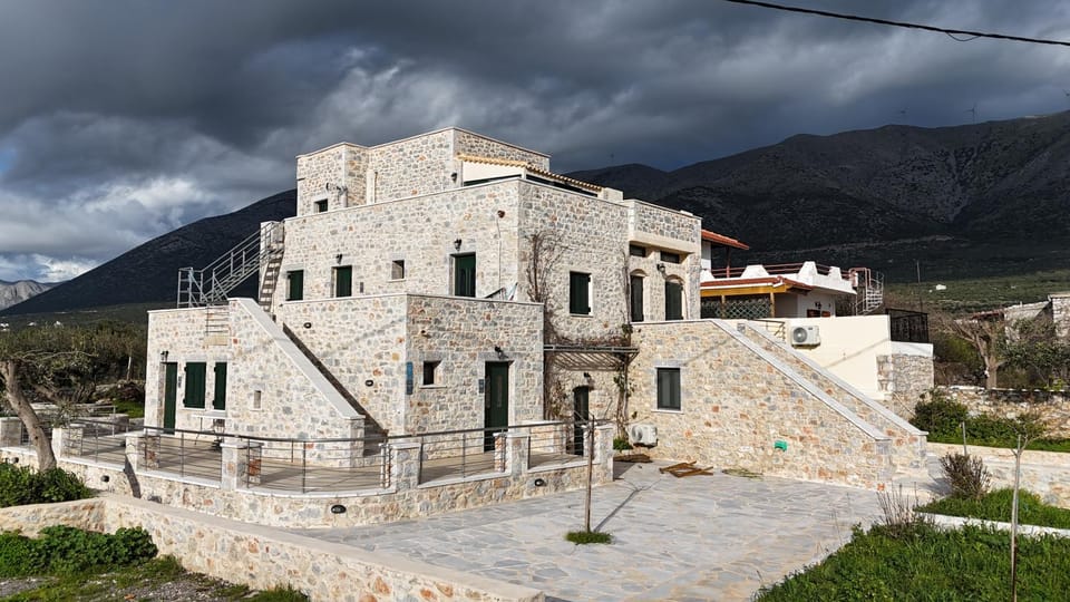 Mani Tsopakas Residences Nest studio Apartment in Peloponnese Region