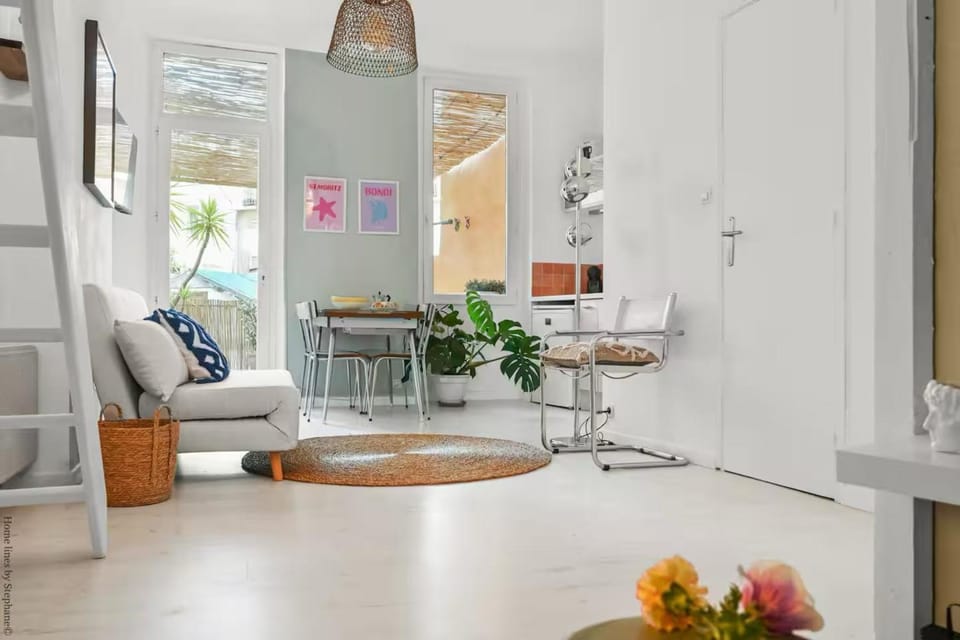 Appartement avec terrasse & mezzanine Cœur du 6ème - La Plaine Apartment in Marseille
