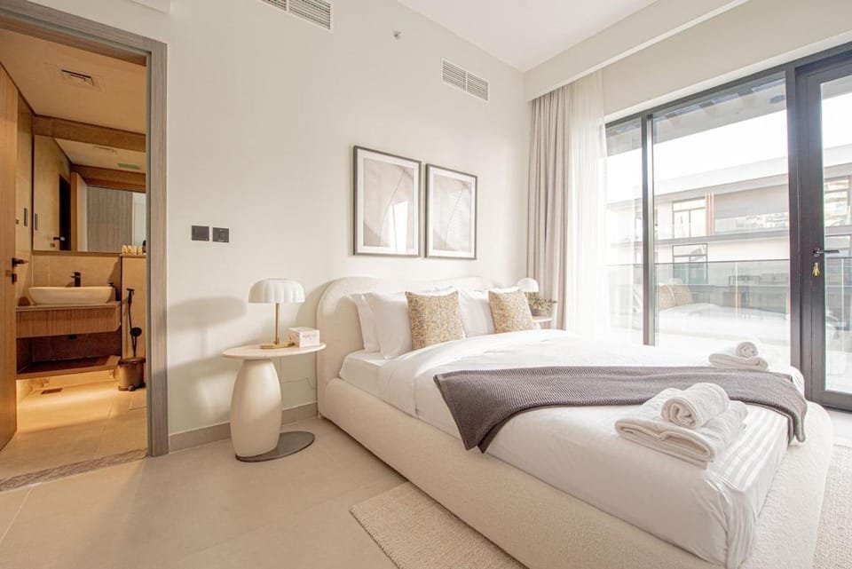 Luxury 2BR Apartment JVC Dubai Pool Gym Health Club Concierge Apartment in Dubai