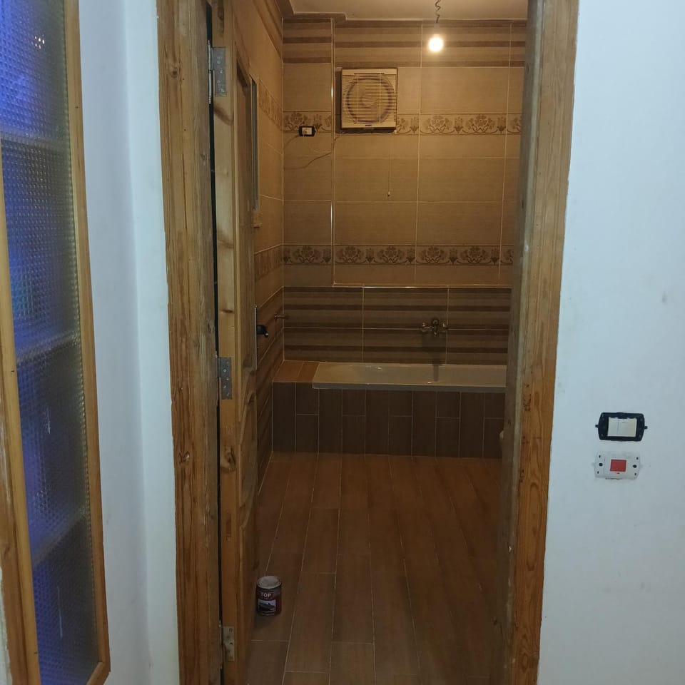 Twitter Apartment in Luxor Governorate