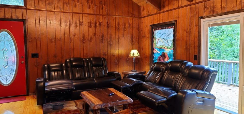 Bear Hideaway House in Helen