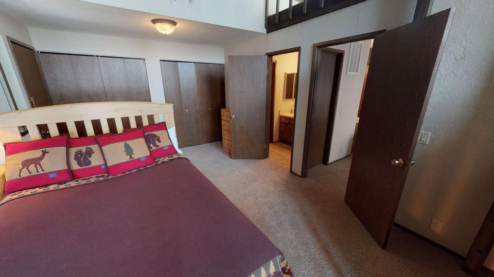 25 Tennis Village Apartment in Sunriver