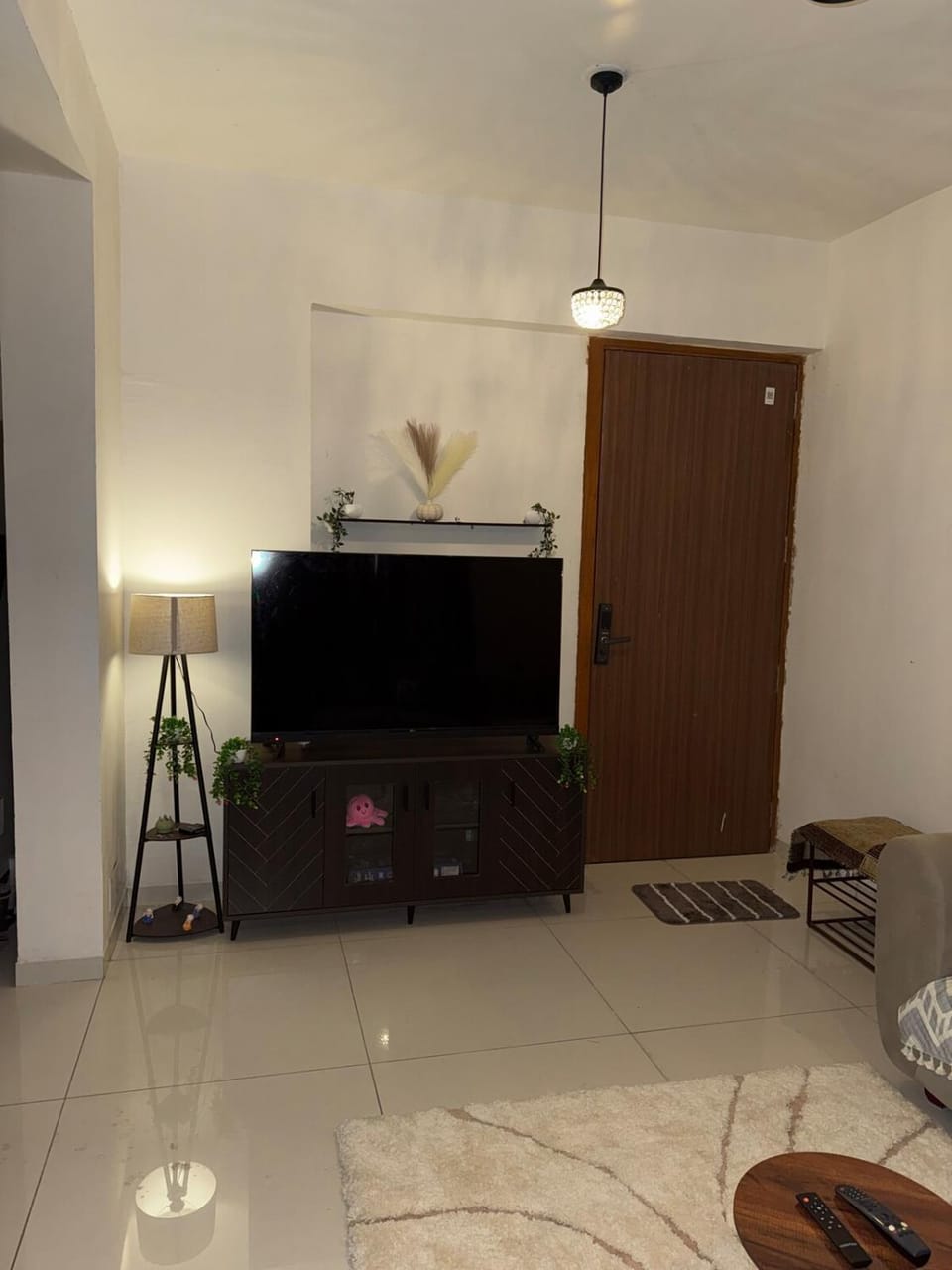 Cozy & Premium Homes Apartment in Ahmedabad