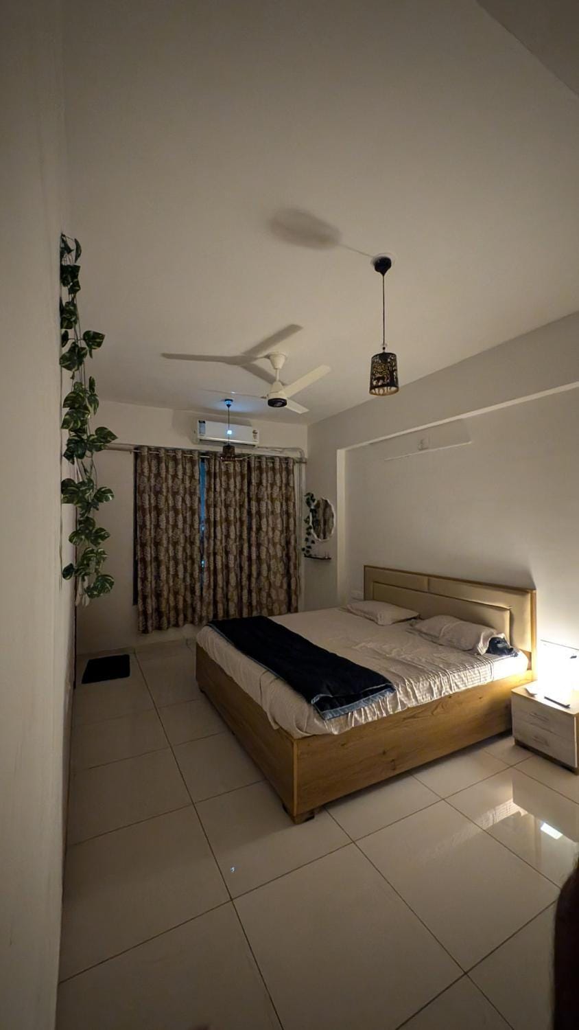 Cozy & Premium Homes Apartment in Ahmedabad