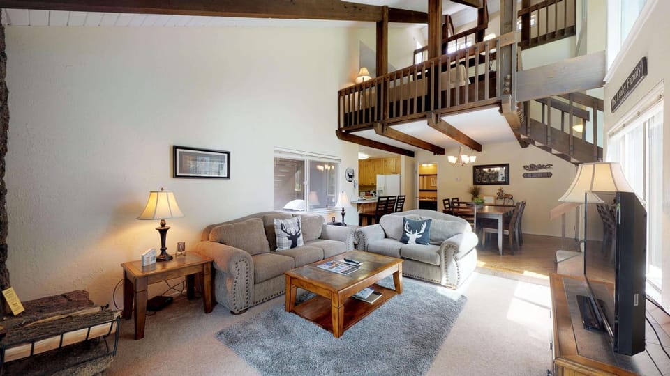 22 Tennis Village... House in Sunriver