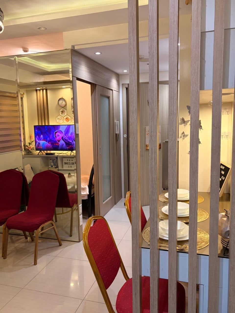 Shore Residence Rose Bed and Breakfast in Pasay