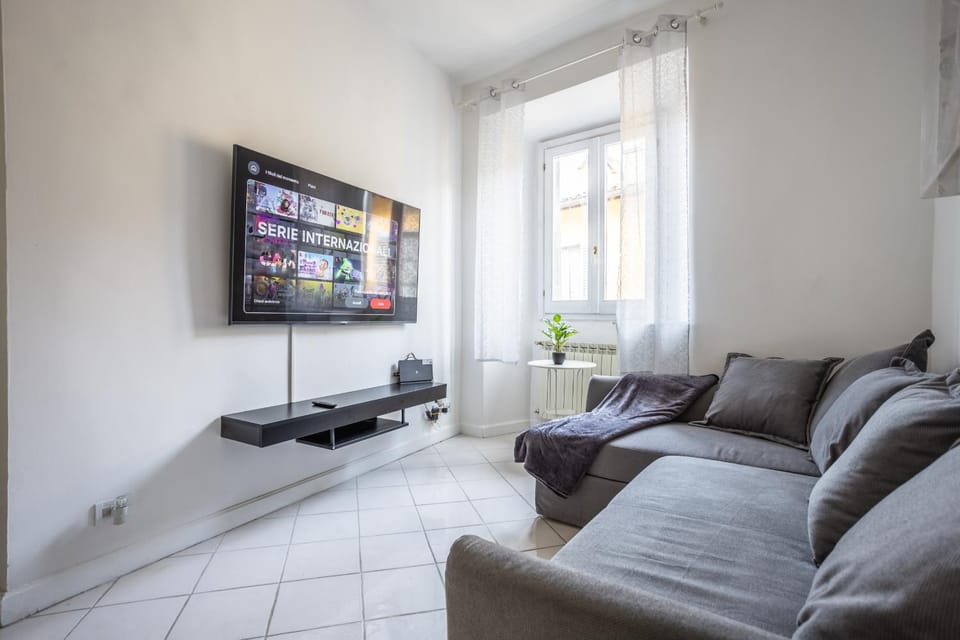 Communal lounge/ TV room, TV and multimedia
