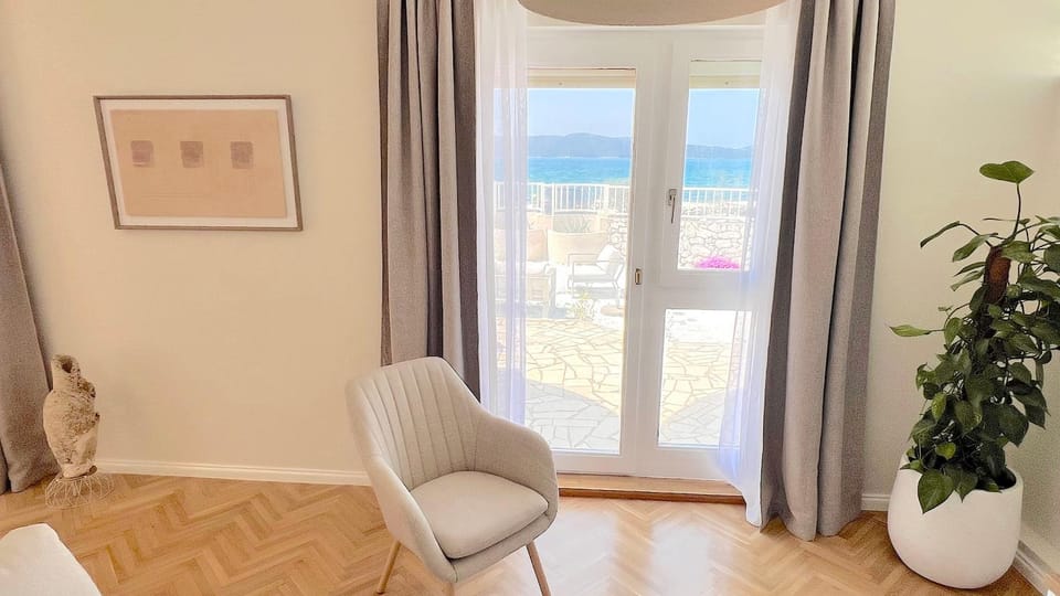 Living room, Sea view, Sunset, air conditioner